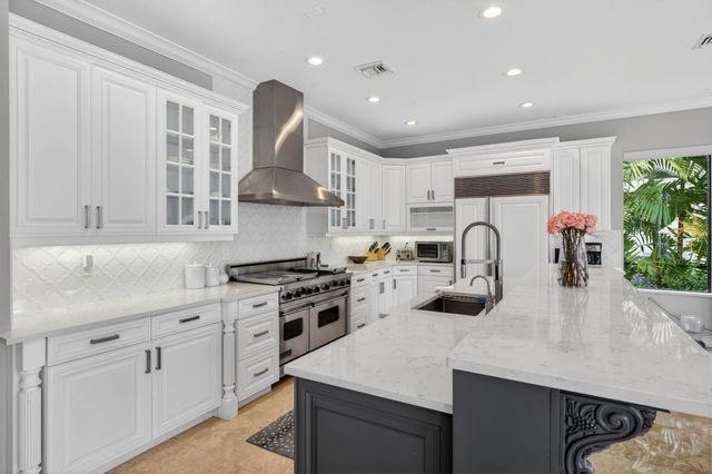 2406 Barcelona Drive, Fort Lauderdale, FL 33301