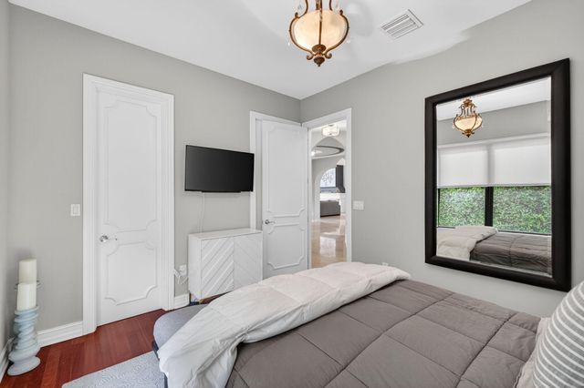 2406 Barcelona Drive, Fort Lauderdale, FL 33301