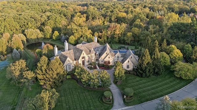 5537 Orchard Ridge, Rochester, MI 48306