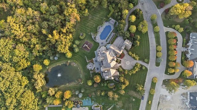 5537 Orchard Ridge, Rochester, MI 48306