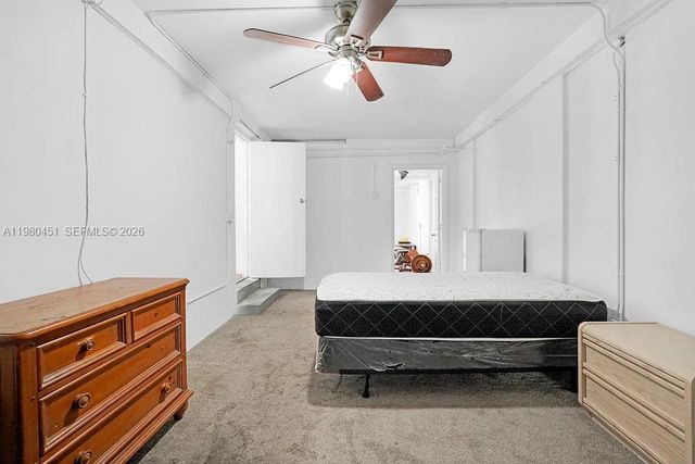 2419 Pierce St ., Hollywood, FL 33020