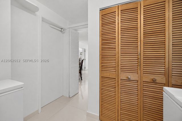 17200 NE 15th Ave, North Miami Beach, FL 33162