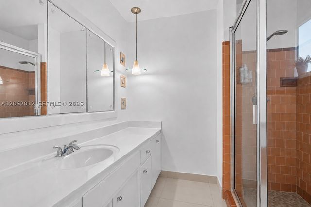 17200 NE 15th Ave, North Miami Beach, FL 33162