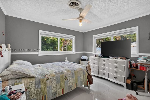 17200 NE 15th Ave, North Miami Beach, FL 33162