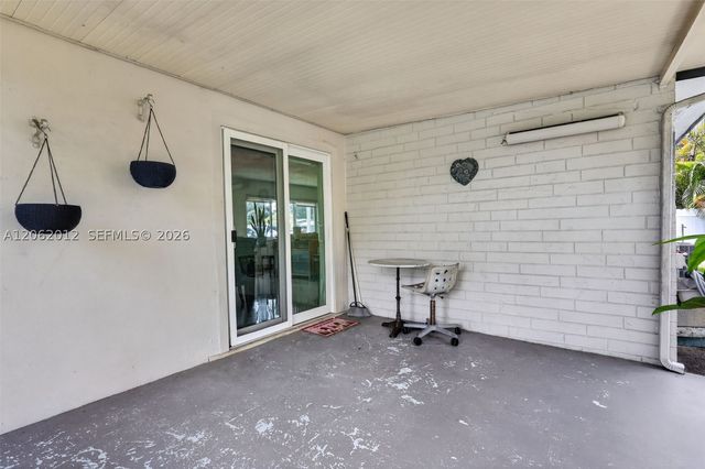 17200 NE 15th Ave, North Miami Beach, FL 33162