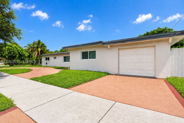 17200 NE 15th Ave, North Miami Beach, FL 33162