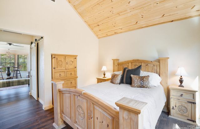 300 County Road 550, Rocksprings, TX 78880