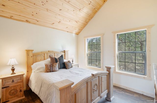 300 County Road 550, Rocksprings, TX 78880