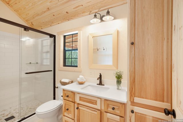 300 County Road 550, Rocksprings, TX 78880