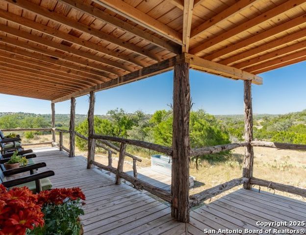300 County Road 550, Rocksprings, TX 78880