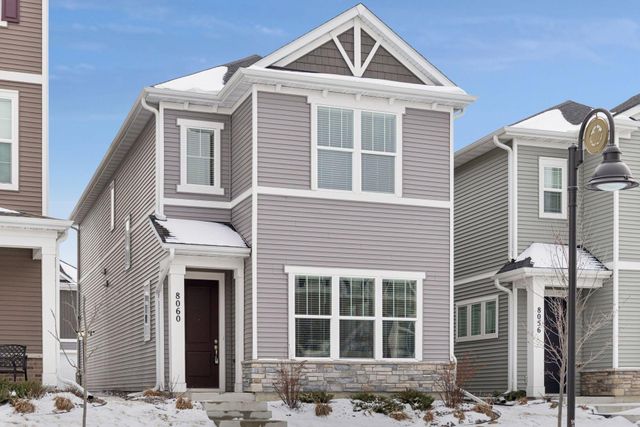 8060 Central Park Way N, Maple Grove, MN 55369