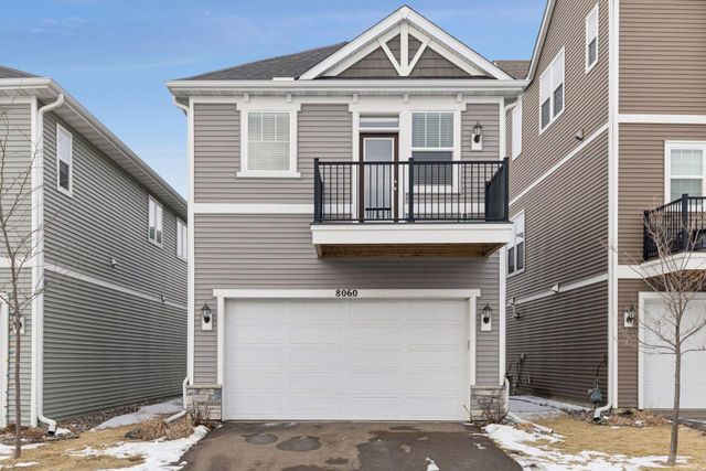 8060 Central Park Way N, Maple Grove, MN 55369