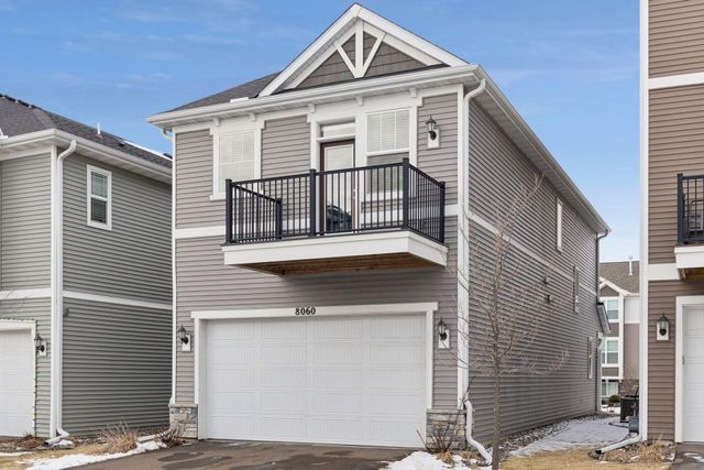 8060 Central Park Way N, Maple Grove, MN 55369