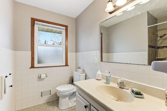 7216 Cartisian Avenue, Brooklyn Park, MN 55428