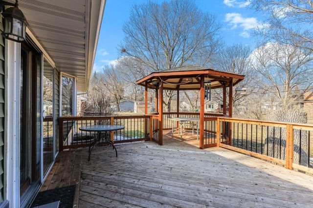 7216 Cartisian Avenue, Brooklyn Park, MN 55428