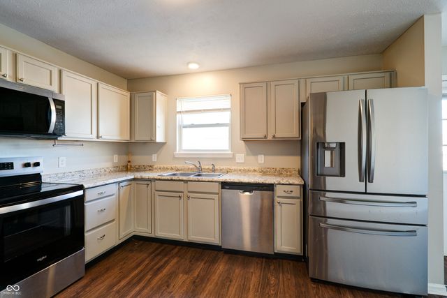 6402 Kelsey Drive, Indianapolis, IN 46268