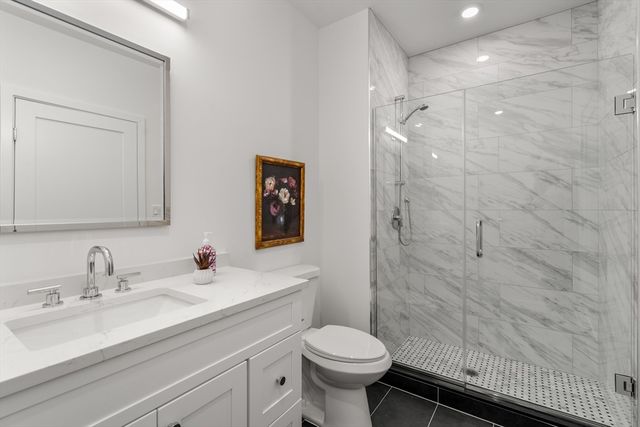 267 Old Colony 605, Boston, MA 02127