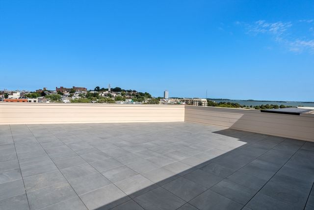 267 Old Colony 605, Boston, MA 02127