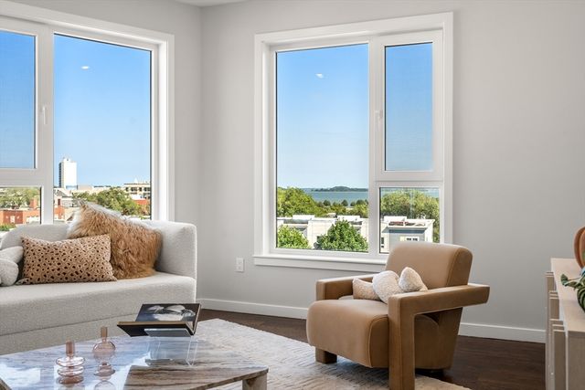 267 Old Colony 605, Boston, MA 02127