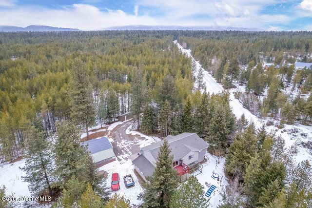 34517 N Hayden DR, Spirit Lake, ID 83869