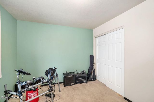 34517 N Hayden DR, Spirit Lake, ID 83869