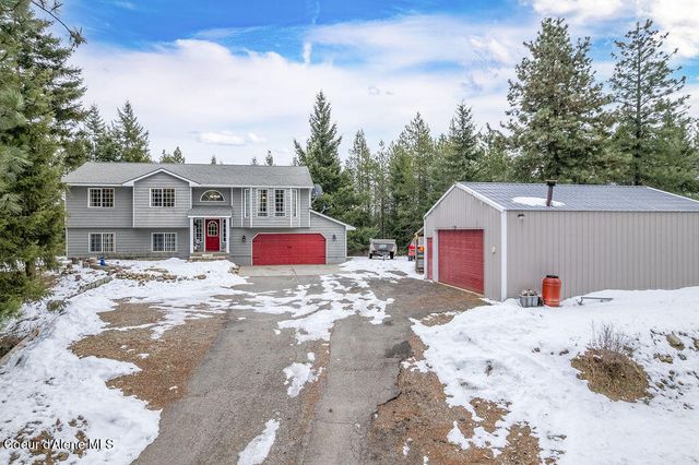 34517 N Hayden DR, Spirit Lake, ID 83869