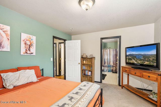 34517 N Hayden DR, Spirit Lake, ID 83869