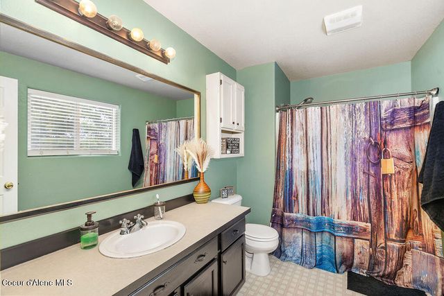 34517 N Hayden DR, Spirit Lake, ID 83869