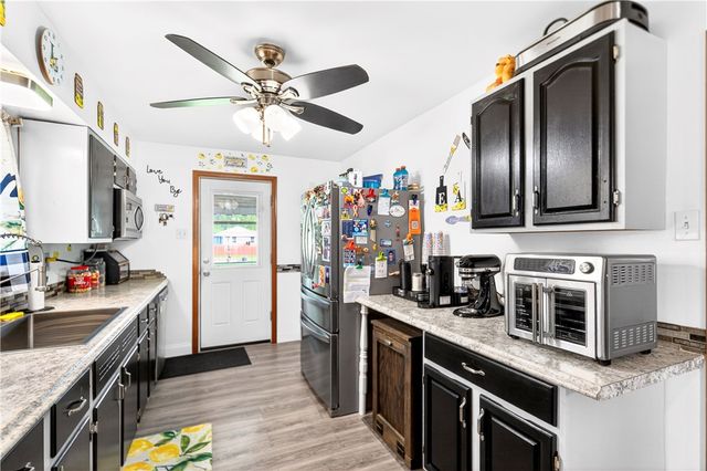2021 State St, Jefferson Hills, PA 15025