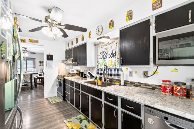 2021 State St, Jefferson Hills, PA 15025
