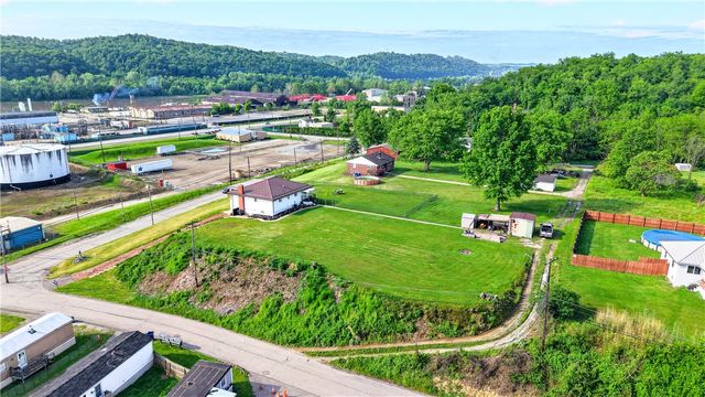 2021 State St, Jefferson Hills, PA 15025