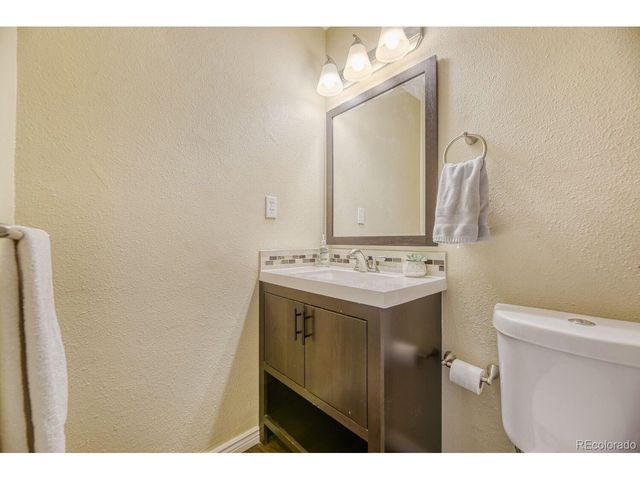 11449 W 17th Pl, Lakewood, CO 80215