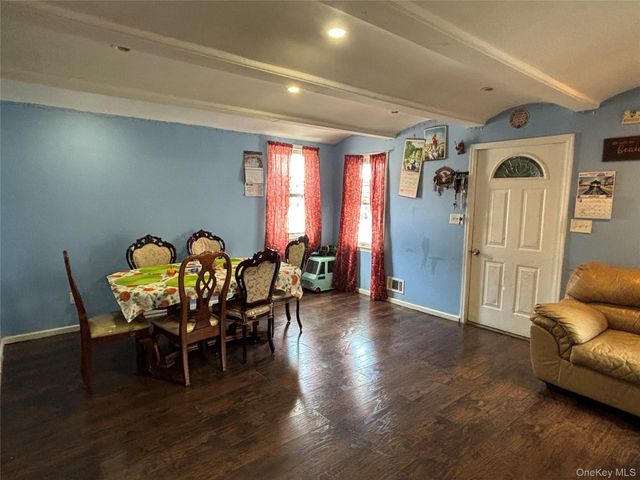 1032 Adams Street, Uniondale, NY 11553