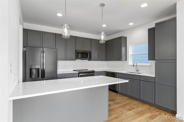 2 Fieldcrest at River Bluffs Meadows, Florissant, MO 63031