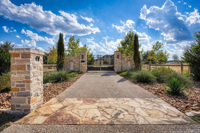 74 Swede Springs, Boerne, TX 78006