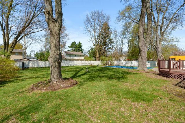 6824 Oakland Drive, Portage, MI 49024