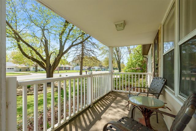 6824 Oakland Drive, Portage, MI 49024