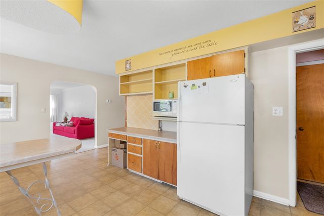 6824 Oakland Drive, Portage, MI 49024