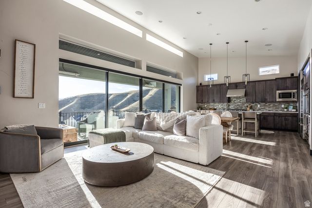 5573 N CANYON RIM RD, Lehi, UT 84048