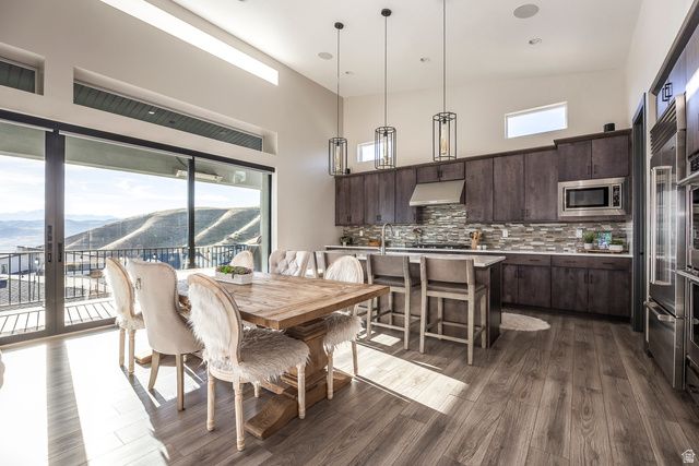 5573 N CANYON RIM RD, Lehi, UT 84048