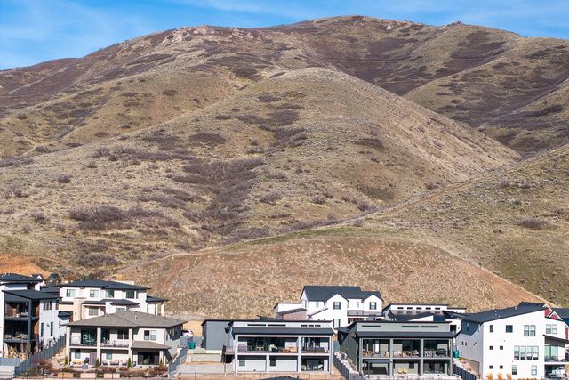 5573 N CANYON RIM RD, Lehi, UT 84048