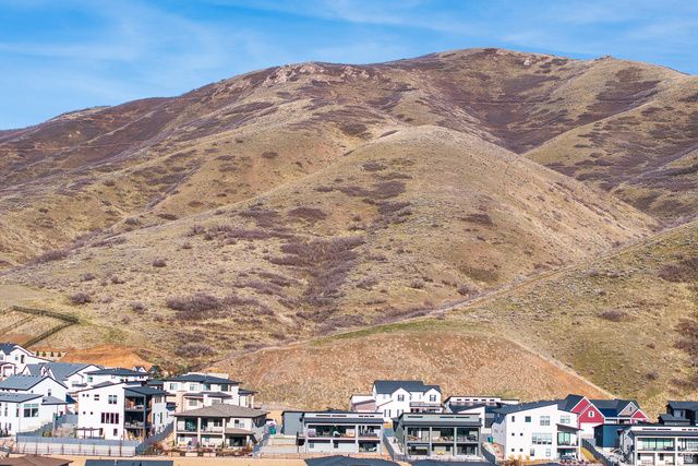 5573 N CANYON RIM RD, Lehi, UT 84048