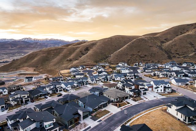 5573 N CANYON RIM RD, Lehi, UT 84048