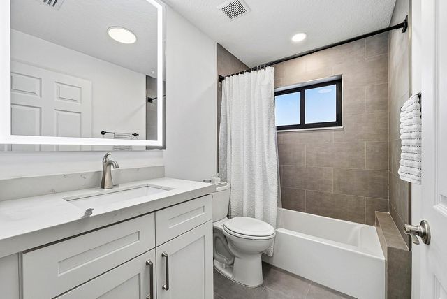 5657 Aspen Ridge Circle, Delray Beach, FL 33484