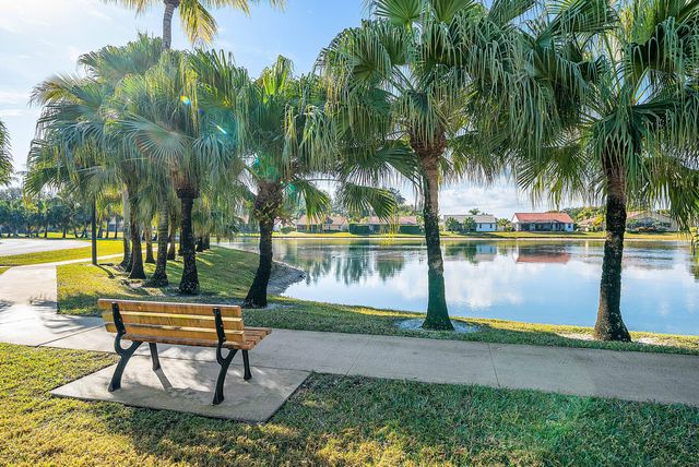 5657 Aspen Ridge Circle, Delray Beach, FL 33484