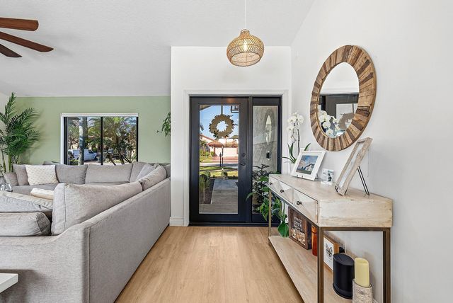 5657 Aspen Ridge Circle, Delray Beach, FL 33484