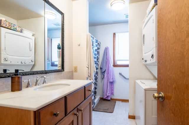1380 Central Avenue N, Valley City, ND 58072