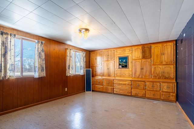1380 Central Avenue N, Valley City, ND 58072