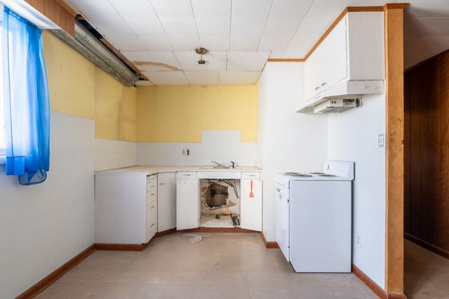 1380 Central Avenue N, Valley City, ND 58072