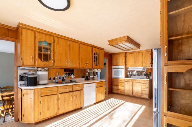 1380 Central Avenue N, Valley City, ND 58072